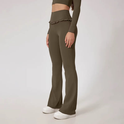 Bella, Cute yoga workout set
