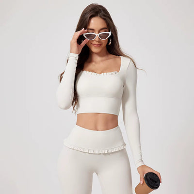 Bella, Cute yoga workout set